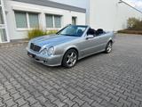Mercedes-Benz CLK 200 KOMPRESSOR AVANTGARDE/ HU & SERVICE NEU