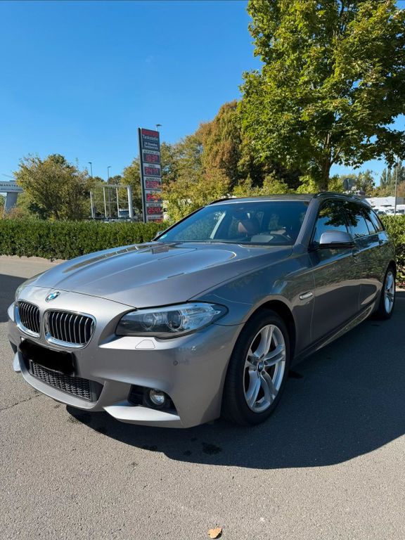 Image of BMW 530