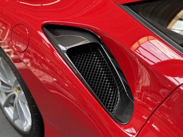 صورة 9 لـ 2020 Ferrari 488 PISTA