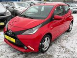 Toyota AYGO X-Play*1.HD*7254KM*Klima*TOP - Toyota in Berlin: Aygo