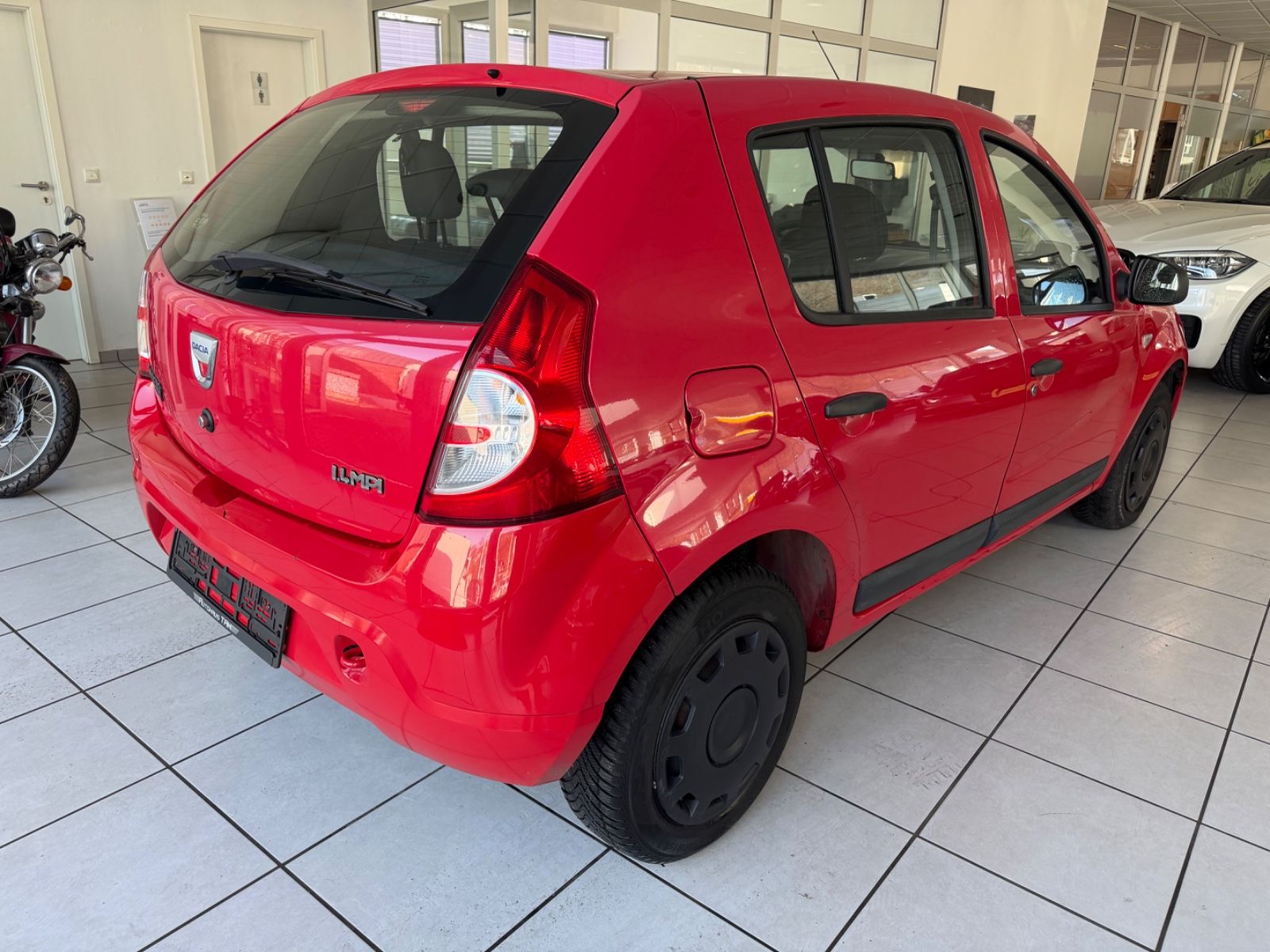Fahrzeugabbildung Dacia Sandero Ambiance