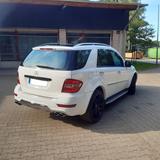 Mercedes-Benz ML 63 AMG 4MATIC AMG - Mercedes-Benz Geländewagen aus dem Jahr 2009
