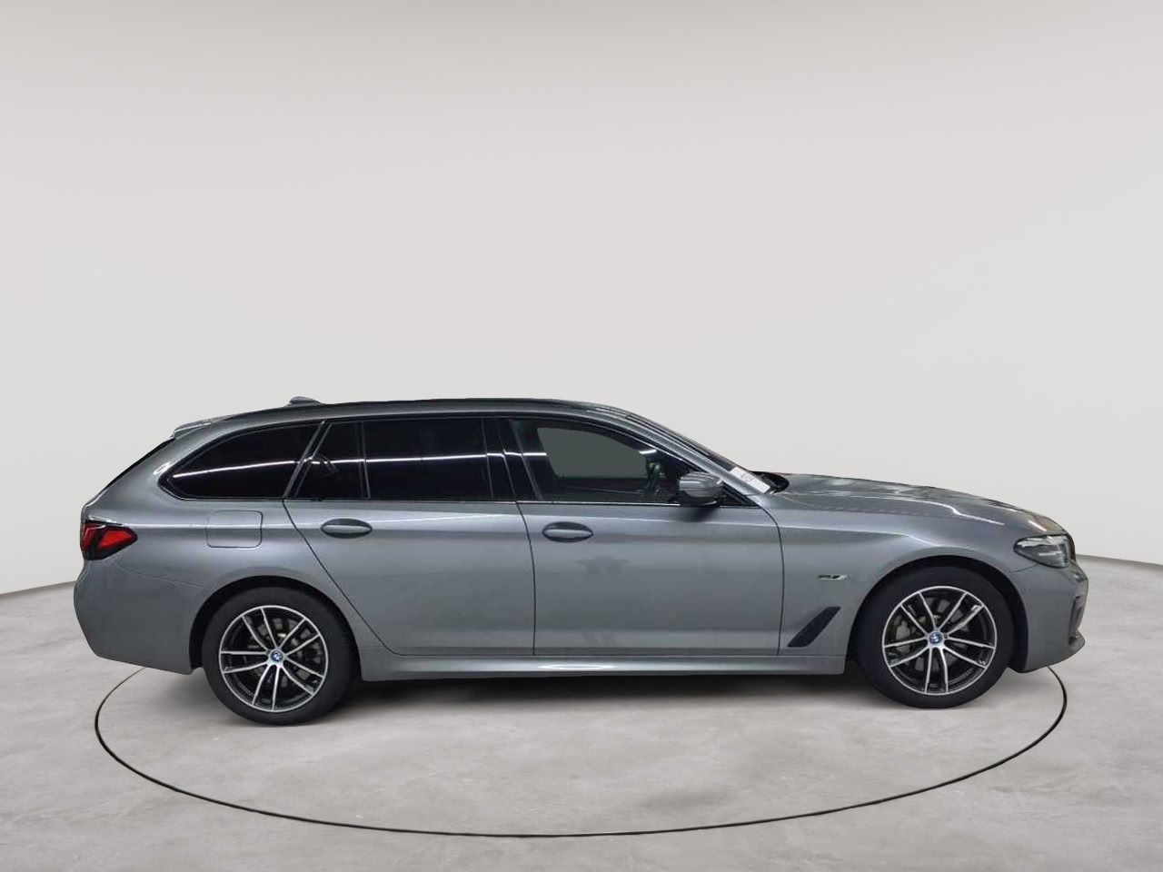 BMW 530e Touring Aut. M Sport AHK H&K Leder  imagem 3