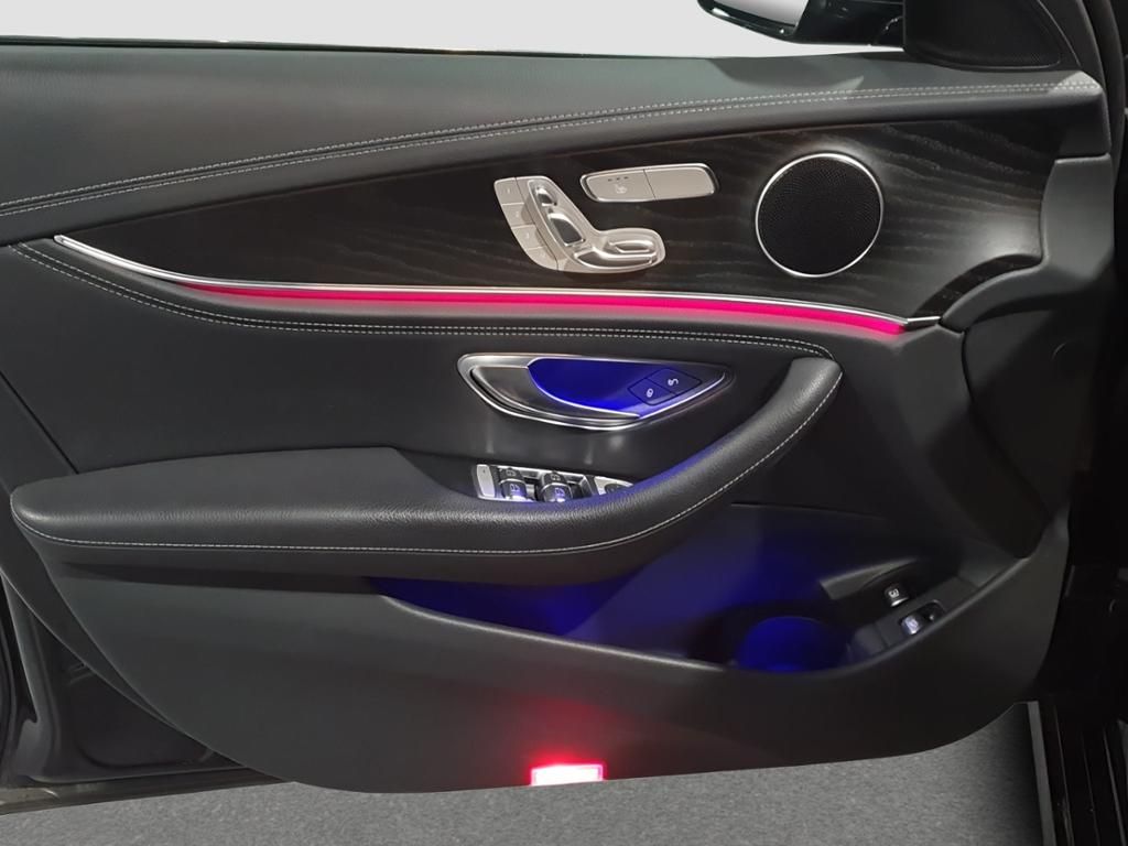 Fahrzeugabbildung Mercedes-Benz E 300 e T-Modell LED*HUD*Nav*MEMORY*Pano*PDC*360