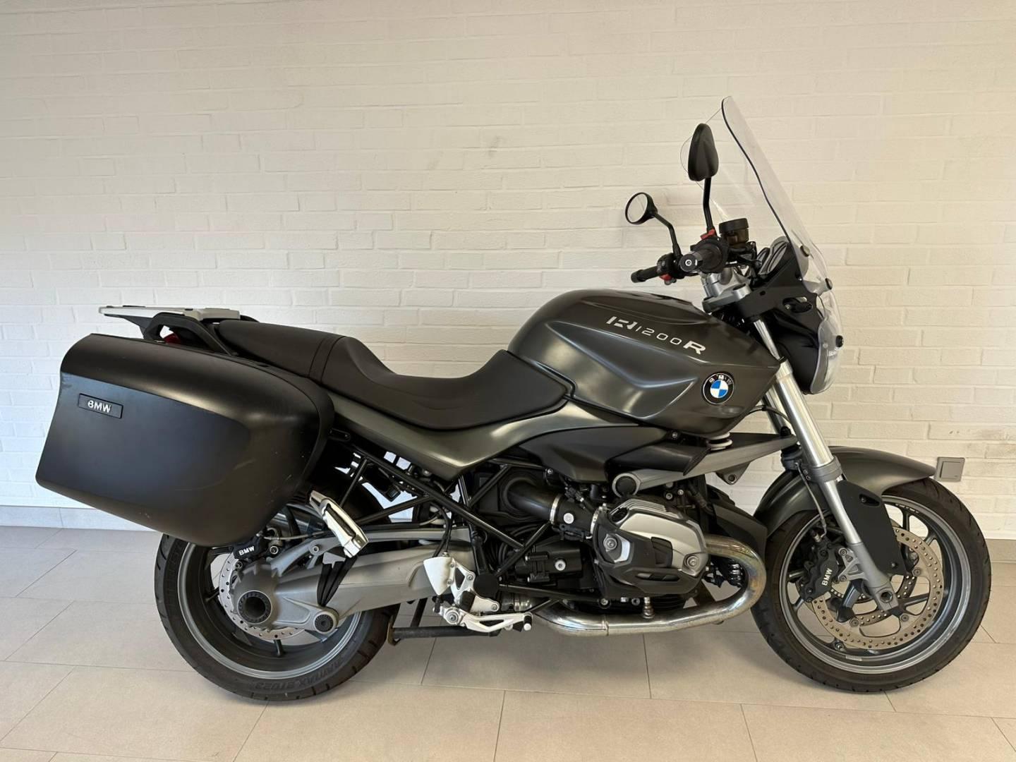 BMW R 1200 R + Koffer + Windschild hoch