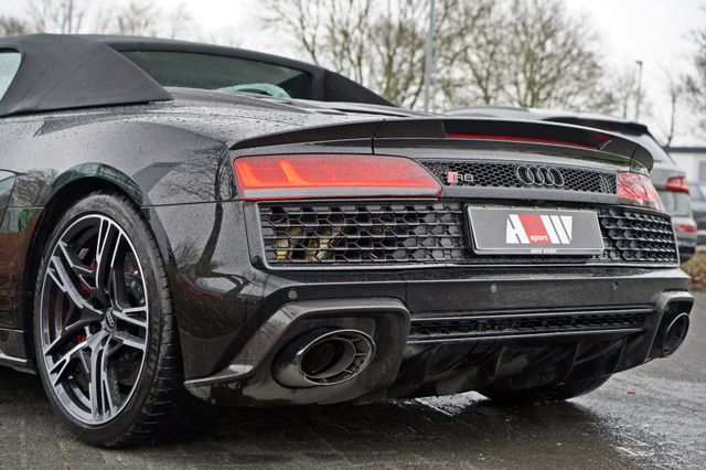 R8 Spyder quattro Performance RAUTE CARBON EXCLU