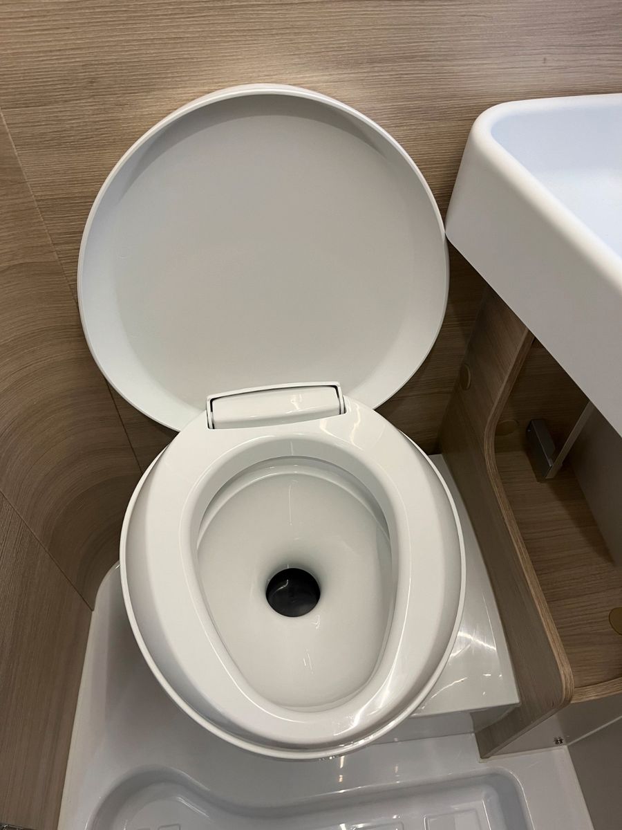 Fahrzeugabbildung Forster Vantasy V 599 HB *Modell26*Rückfahrkam.*Dieselhz