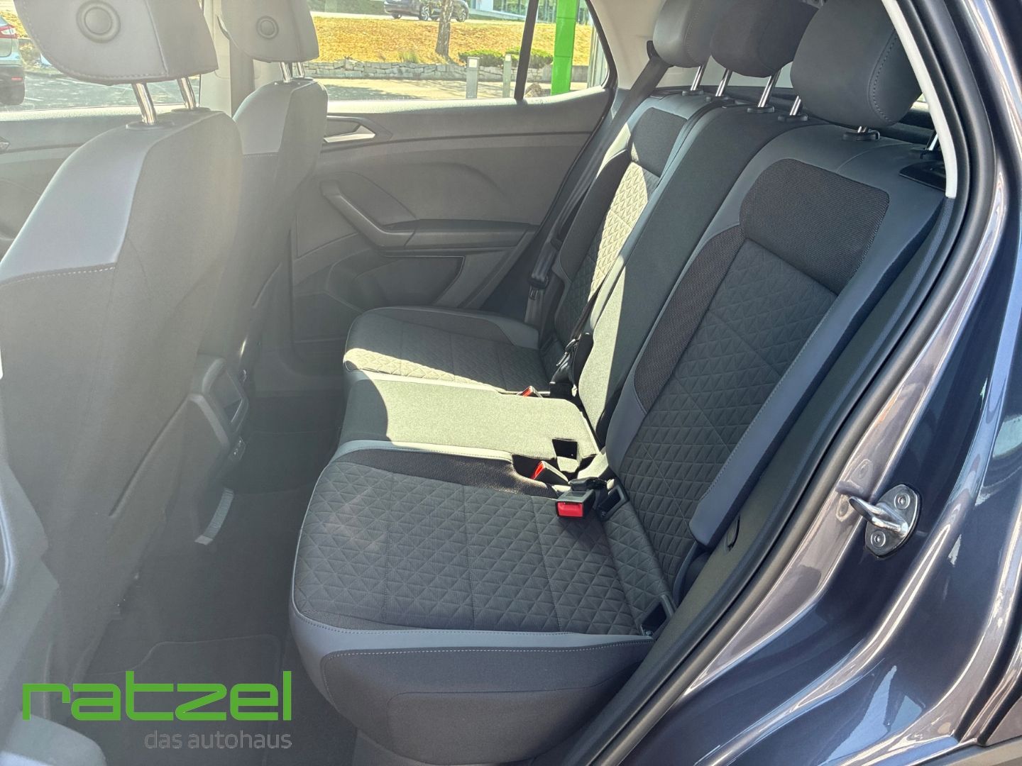 Fahrzeugabbildung Volkswagen T-Cross Style 1.0 TSI DSG LED Dyn. Kurvenlicht A