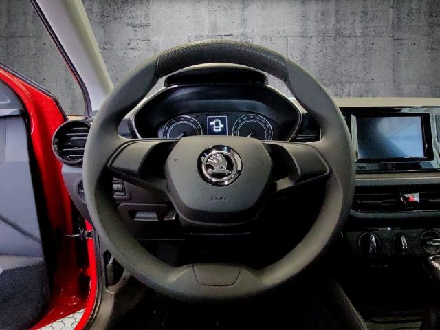 Fabia 1.0 MPI Essence ParkPilot Klima Bluetooth