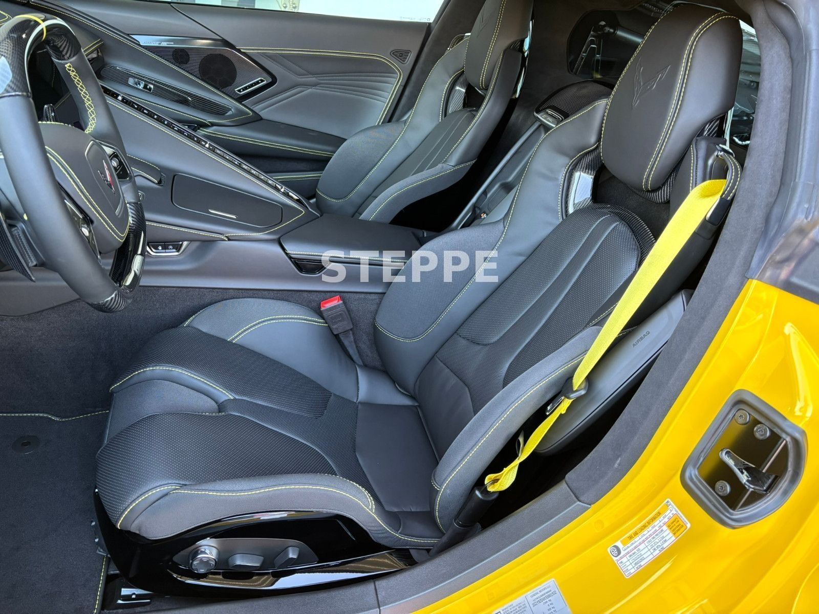 Corvette C8 E-Ray 3LZ Coupe EU-Mod Herst.Garantie