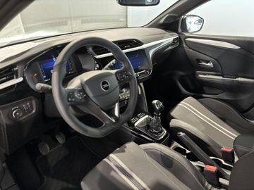 Fotografie 15 des Opel Corsa 1.2 Direct Injection Turbo GS