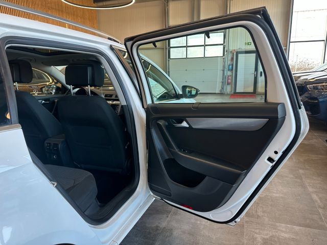 MYAUTOCENTER – Gebraucht- und Jahreswagen mit Werkstattservice in Pfaffenhofen Volkswagen Passat Variant Business Edition BMT *NAVI*XENON*