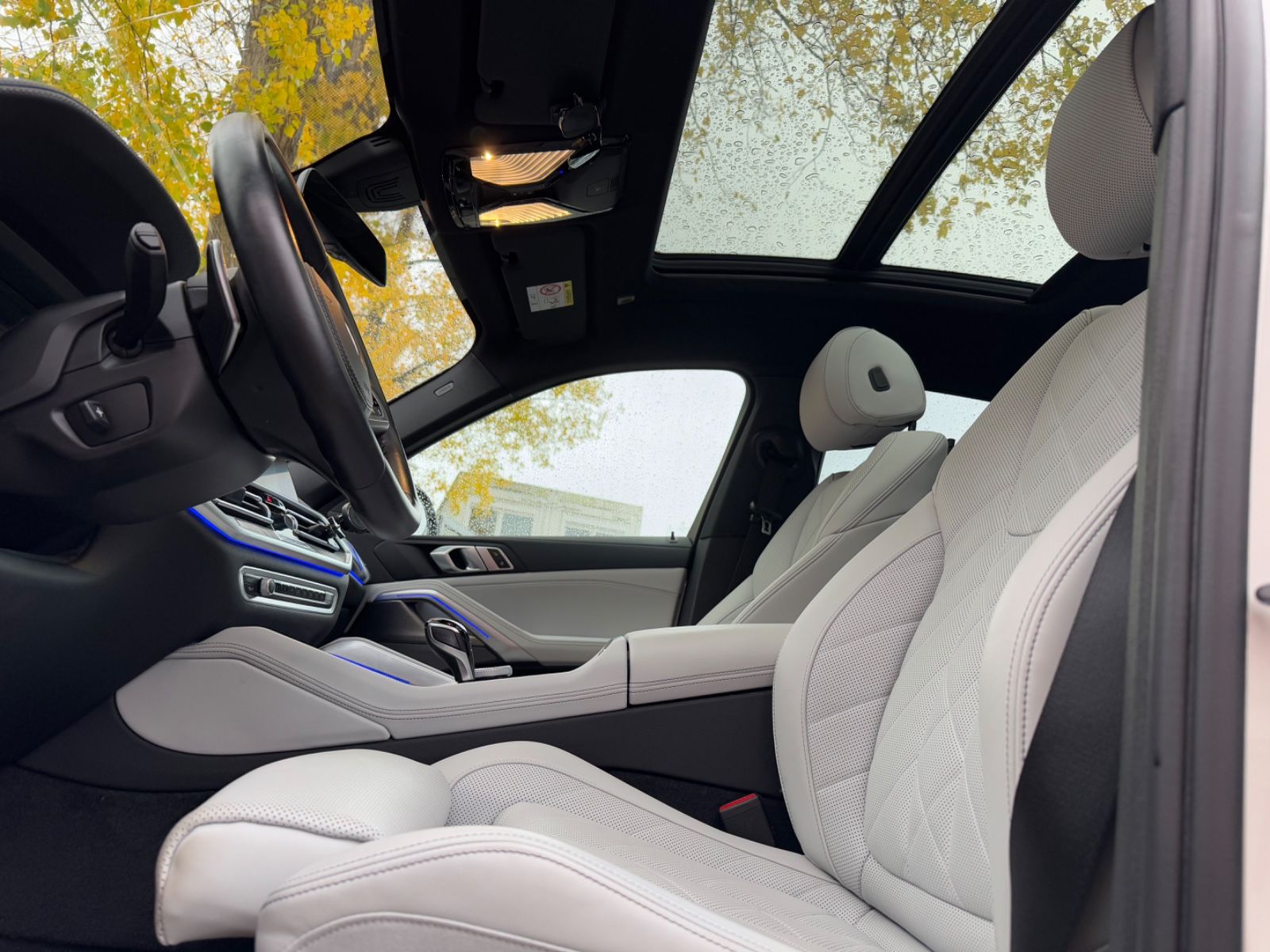 Fahrzeugabbildung BMW X6 xDrive 30d*M-PAKET*PANO*H&K*MEMORY*