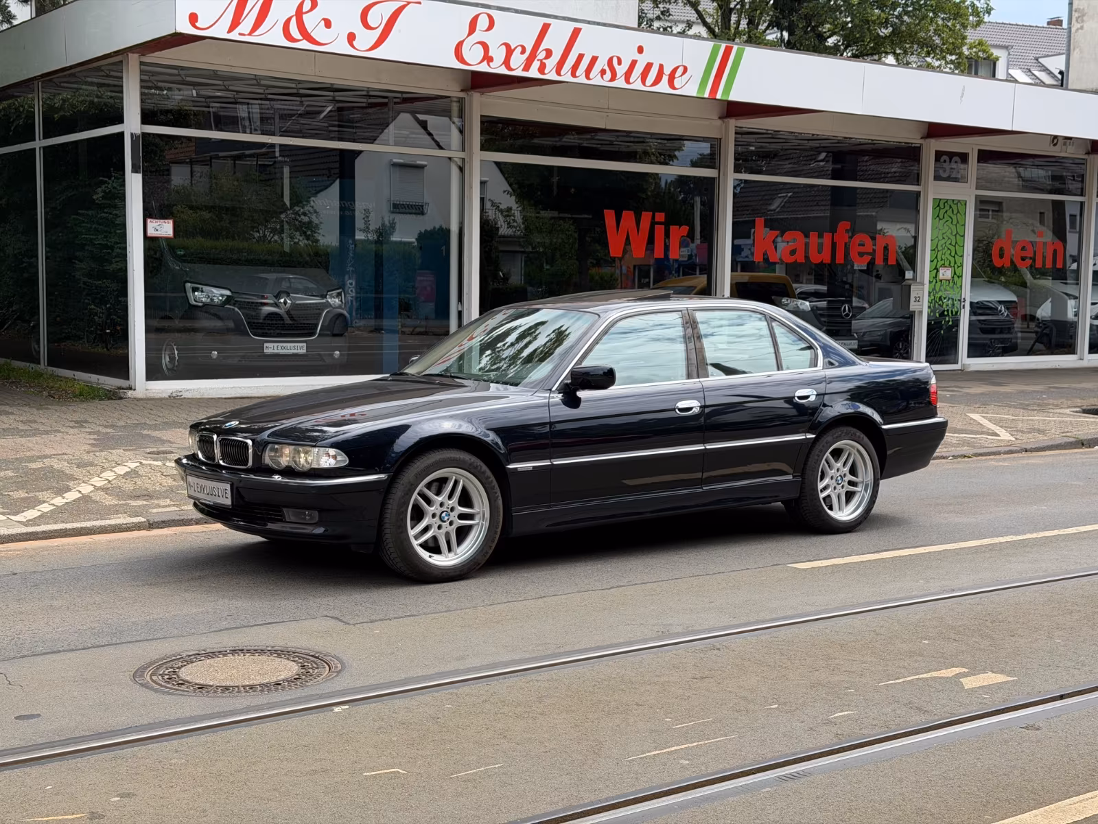 BMW 750i