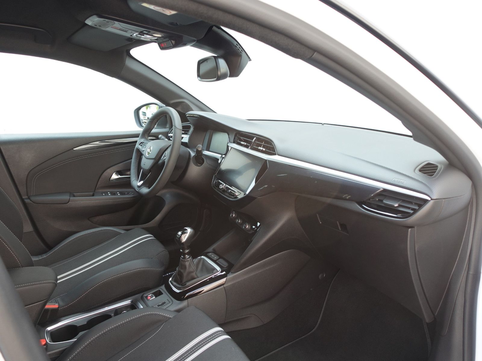 Fahrzeugabbildung Opel Corsa 1.2Turbo GS Allwetter,Navi,SHZ,Kamera,LED