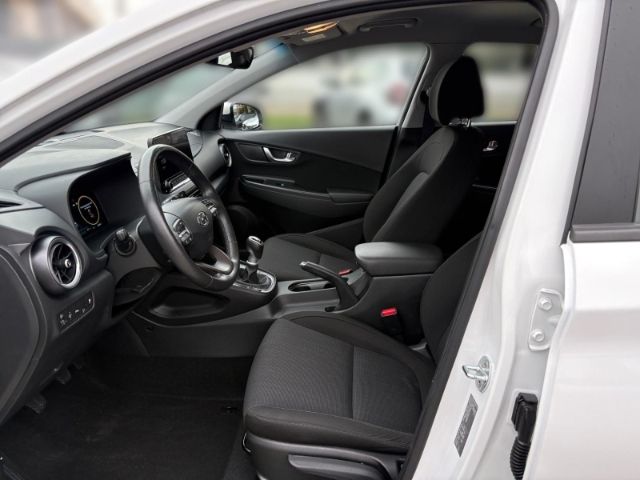 Fahrzeugabbildung Hyundai KONA Trend Mild-Hybrid 2WD +KLIMA+NAVI+RFK+PDC+U