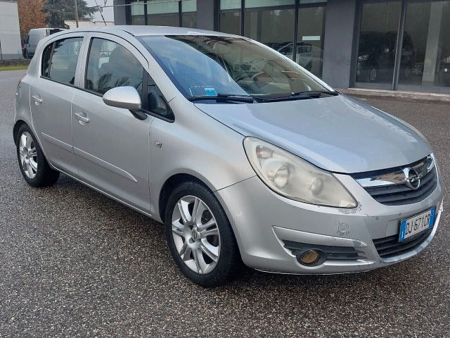 Opel Corsa 1.2 5 porte Cosmo B-GPL