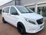 Mercedes-Benz Vito Tourer 4 MATIC /8Sitzer/Navi/AHK/Sitzhz - Mercedes-Benz Vito mit Diesel-Antrieb: Allradantrieb, Kleinbus, Sitzer 8