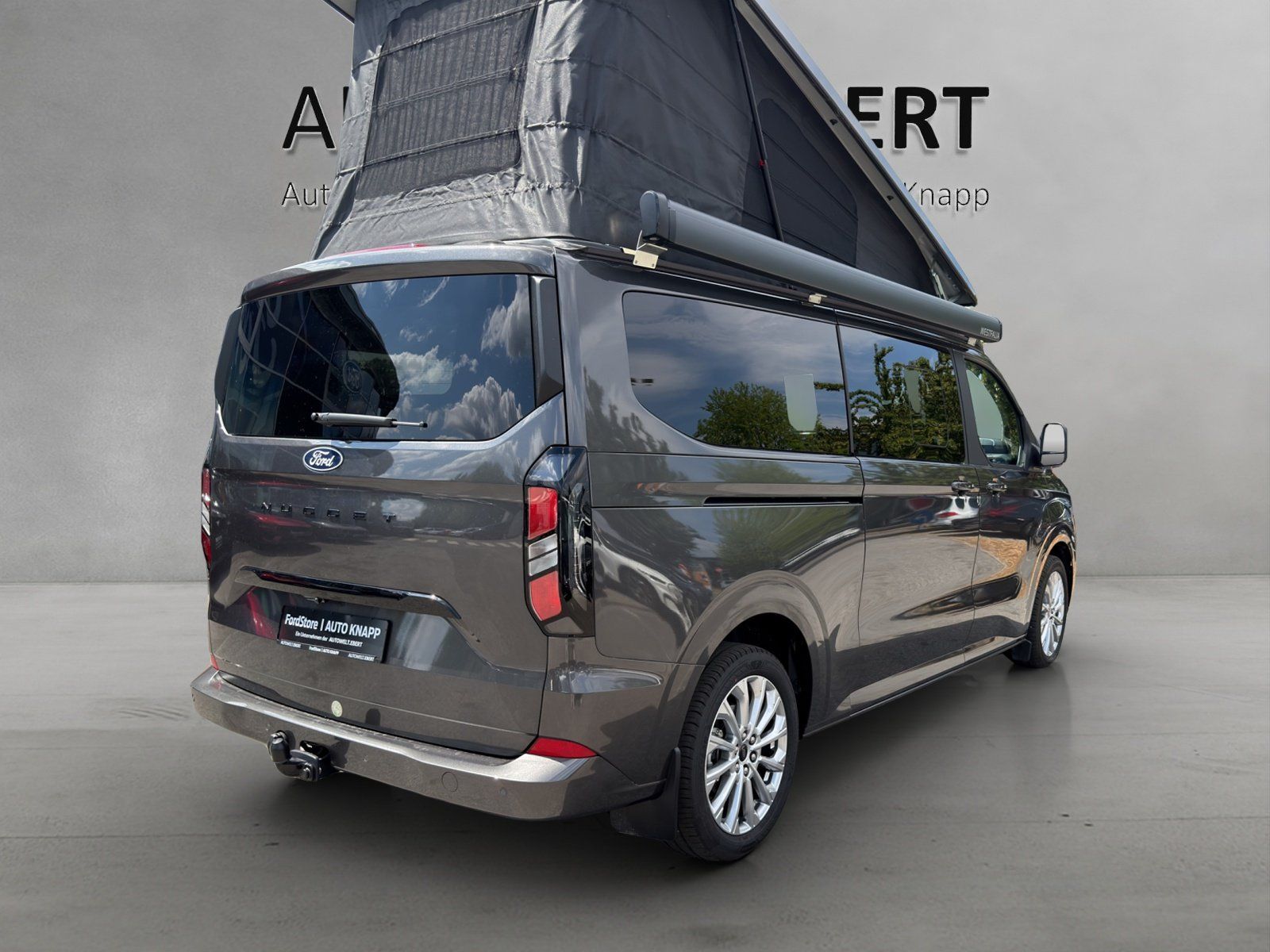 Fahrzeugabbildung Ford Nugget Titanium 320 L2 Markise Großer Schrank