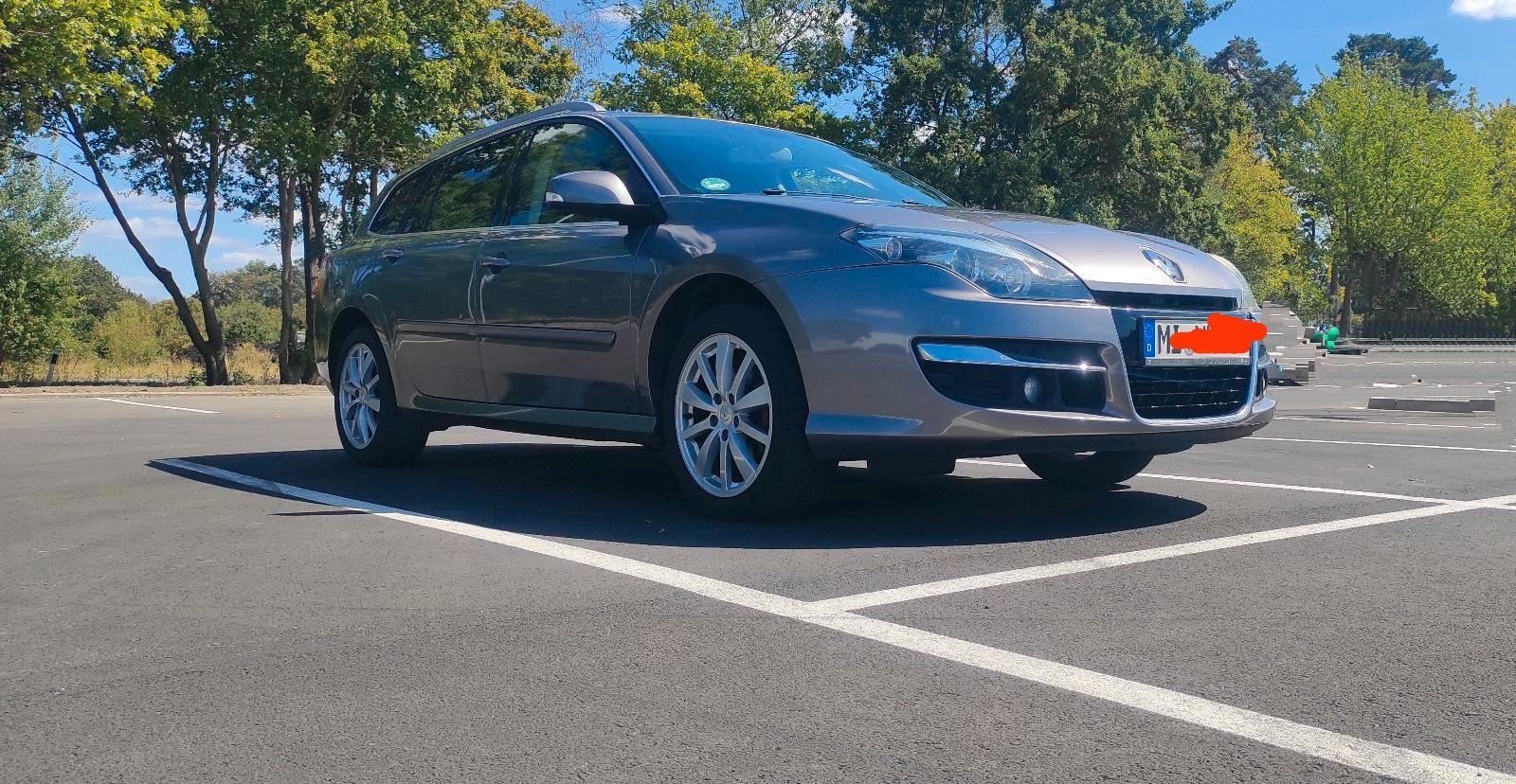 Renault Laguna 2012 — engine 110 HP (81kW)