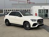 Mercedes-Benz GLE 450 4MATIC - Premium Plus VOLL / FULL Option - Mercedes-Benz GLE 450: Head-Up Display