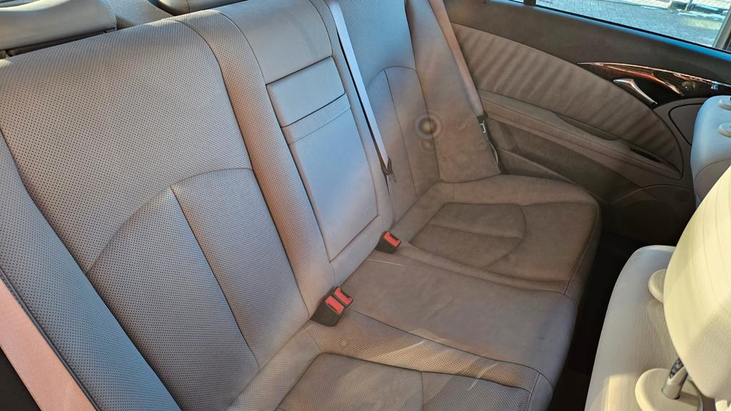 Mercedes-Benz E 280