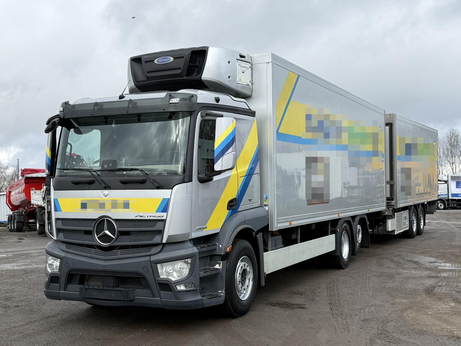 Mercedes-Benz Actros2543 Schlafkabine*Carrier*LIFT*Durchlader