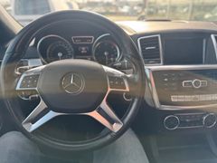 MERCEDES-BENZ GL 350 BlueTec 4Matic AMG/7-Sitzer/Panorama