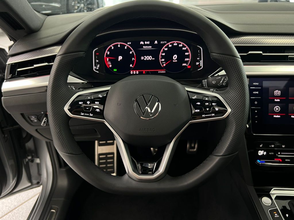 Volkswagen Arteon Shooting Brake 2.0 TSI 4M R-Line PANO*360