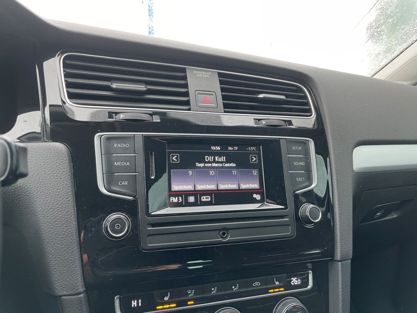 Fahrzeugabbildung Volkswagen Golf VII Cup PDC vo/hi Klimaautomatik SHZ