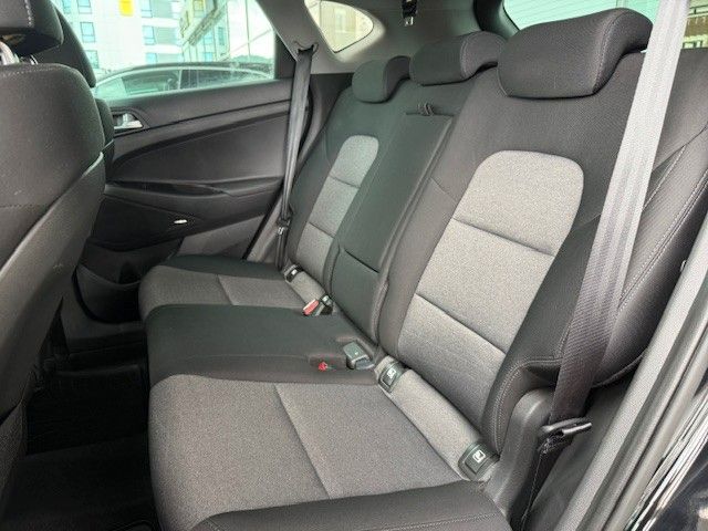 Fahrzeugabbildung Hyundai Tucson Advantage 177PS Allrad/Krell/Navi/Kamera!