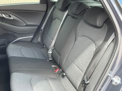 Fahrzeugabbildung Hyundai i30 1.0 T-GDI Edition 30+ *Navi*CarPlay*CAM*LED*