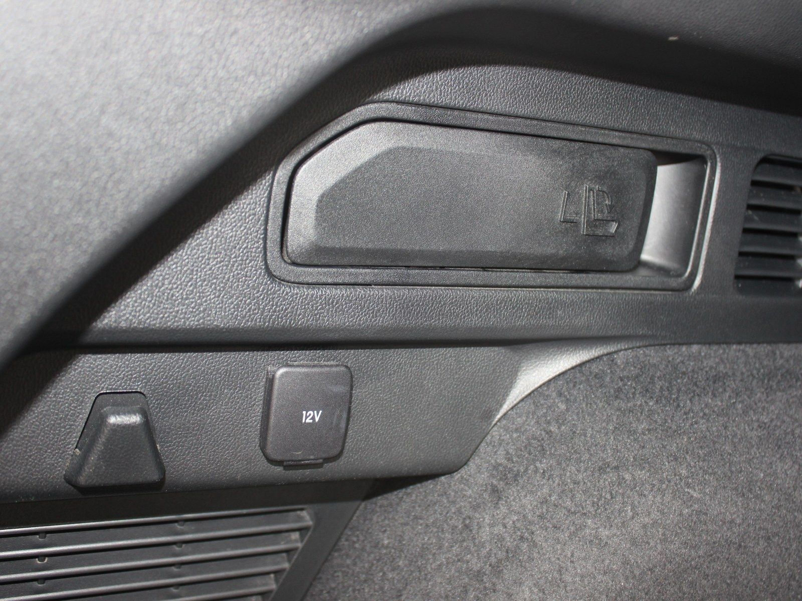 Fahrzeugabbildung Ford Kuga Plug-In Hybrid ST-Line X 2,5 Duratec