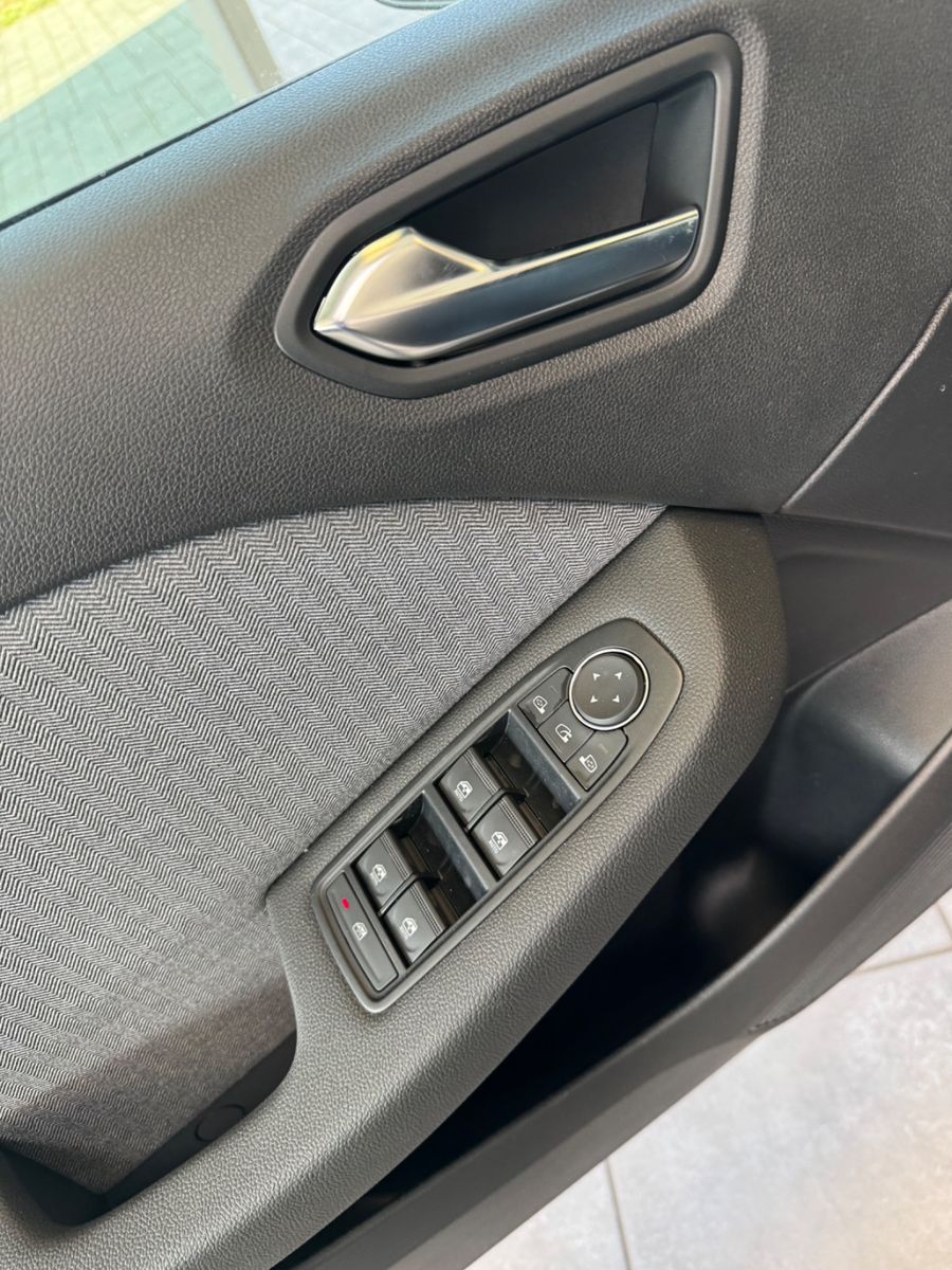 Fahrzeugabbildung Renault Clio V Techno  E-Tech/Automatik/Sofort