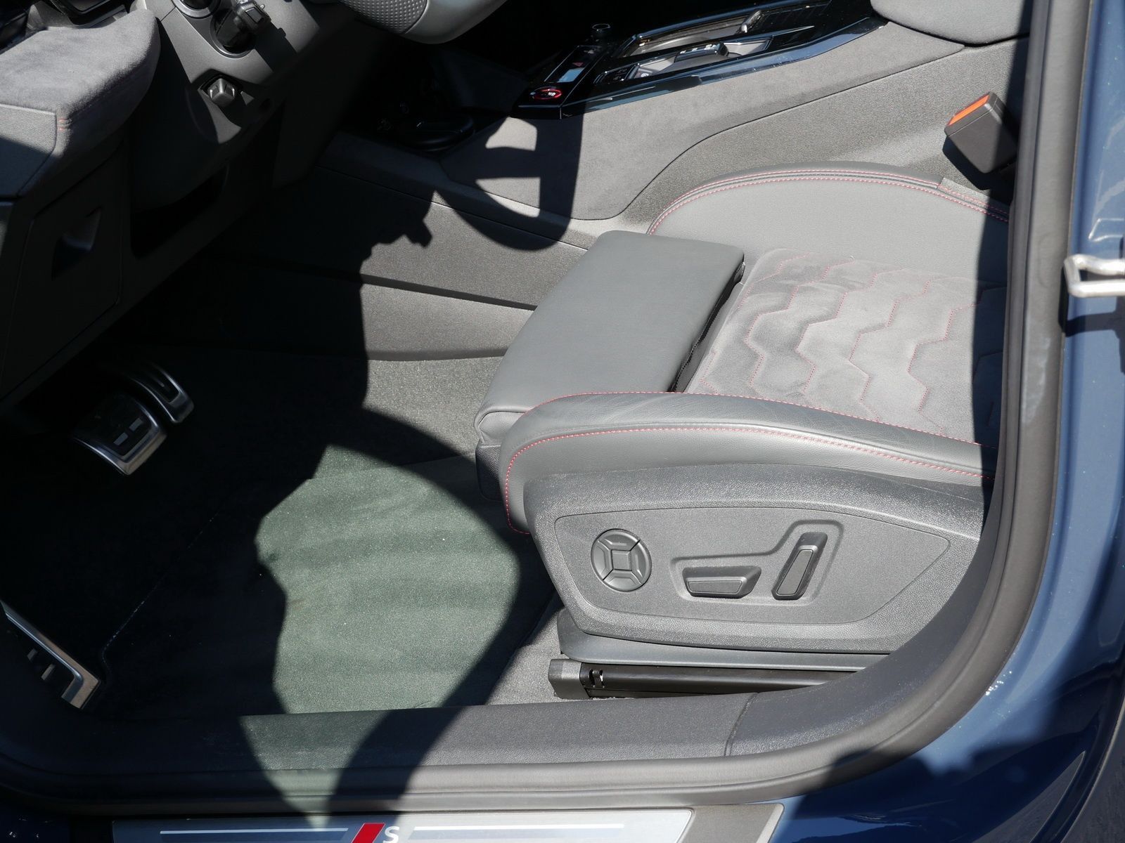 Audi S6 e-tron - Bild 24