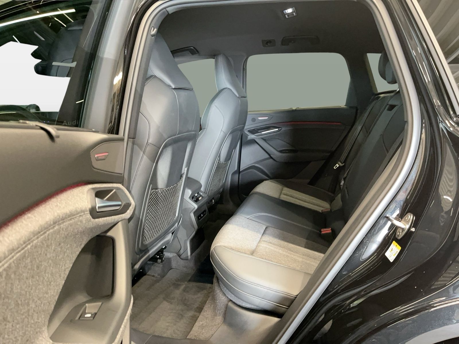 Audi Q6 e-tron quattro 360 4SHZ ACC Akustikglas foto 10