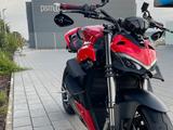 Ducati Streetfighter V2 / viel Ausstattung, top Zustand