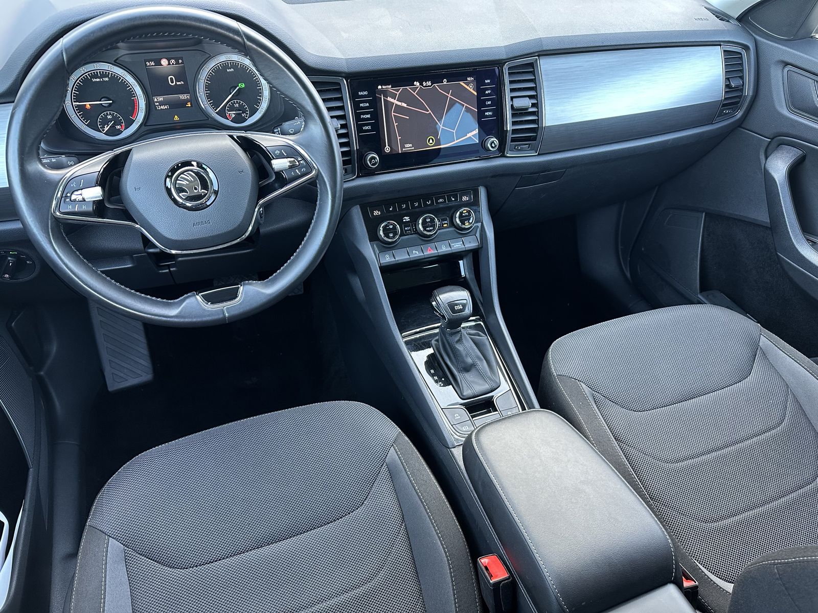 Fahrzeugabbildung SKODA Kodiaq 2.0 TDI DSG 7-Sitzer Ambition NAV+LED+KAM