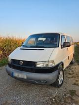 Volkswagen T4 Caravelle 2.0 Kat Tüv Neu anschauen - Volkswagen T4 mit Benzin-Antrieb: Kleinbus, 2.0
