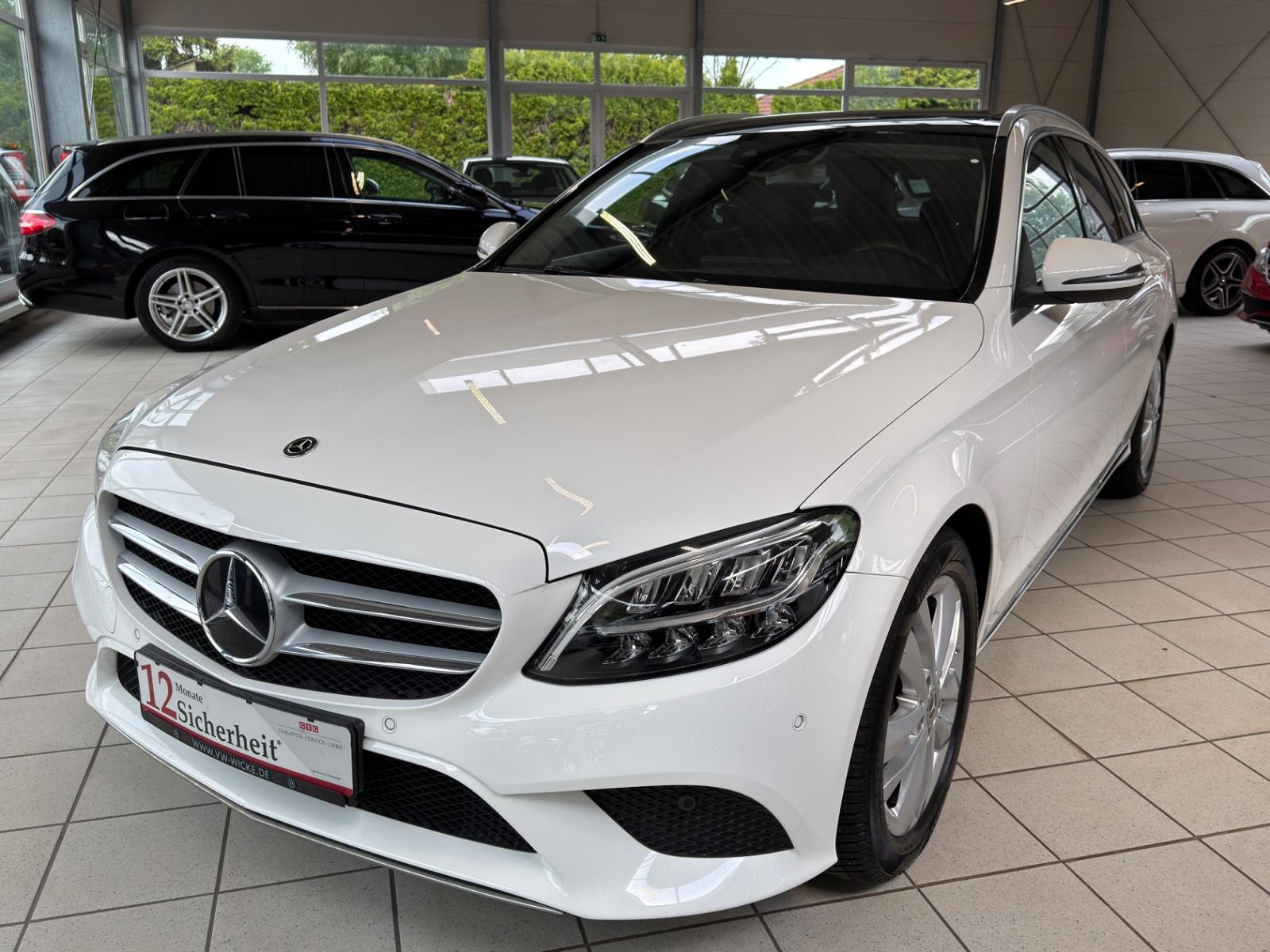 Mercedes-Benz C 220 d Avantgarde/Pano/R-Cam/AHK/HeadUpDisplay