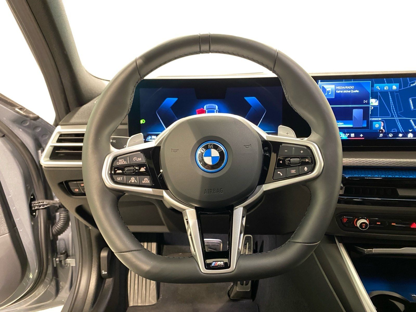 BMW 330 - Bild 8