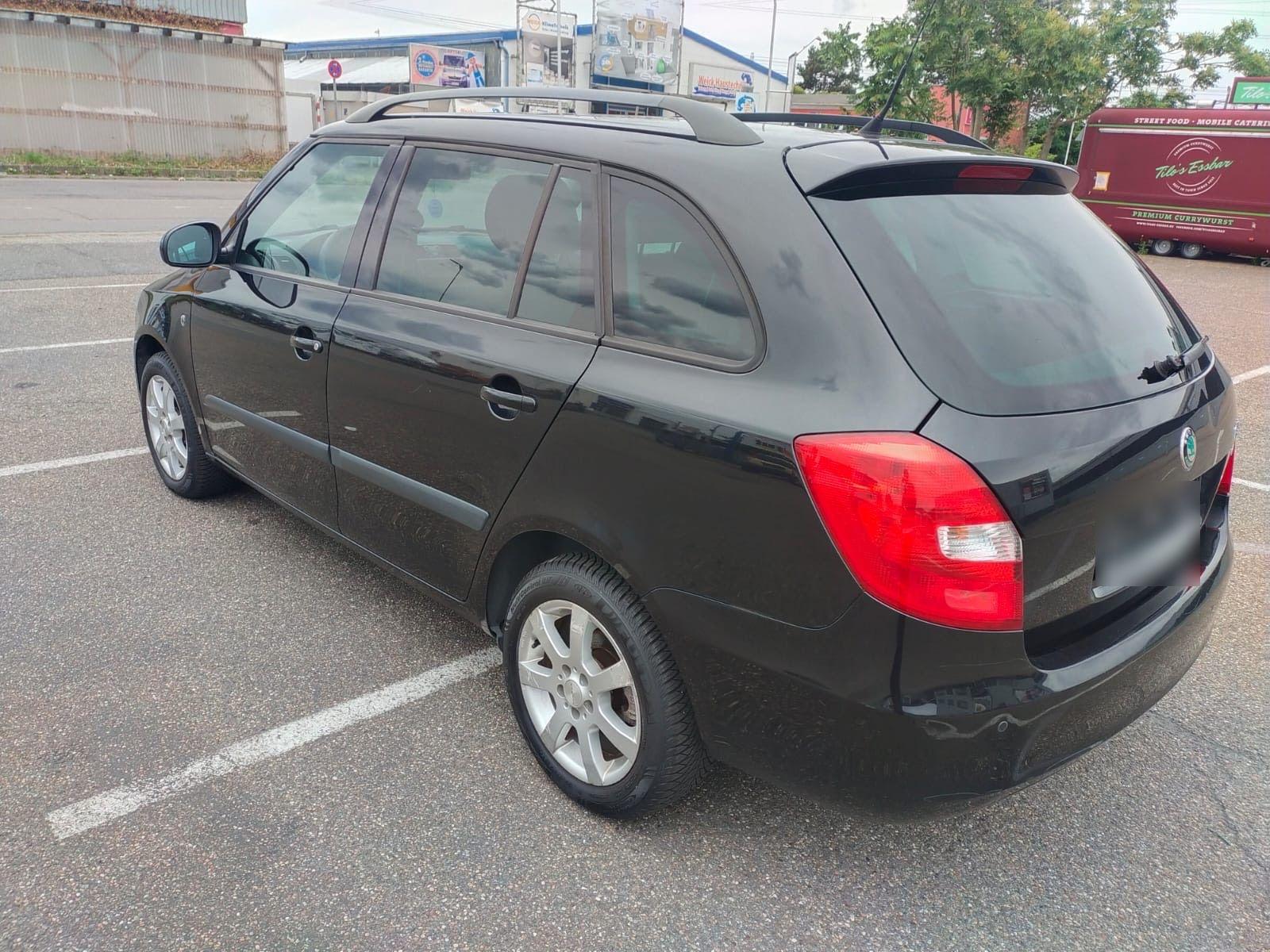 Skoda Fabia 2011 — interior