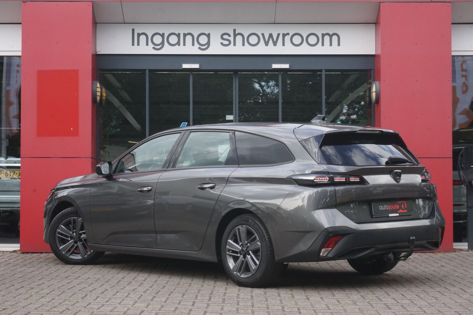 Peugeot 308 SW 1.5 BlueHDi Active Pack Business | Virtua imagem 3
