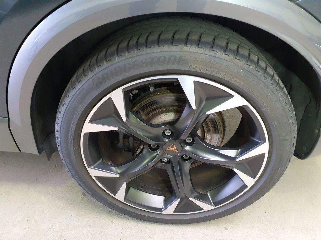 Cupra Formentor 1.4 TSI e-HYBRID 180kW Tempo*PDC*RFK