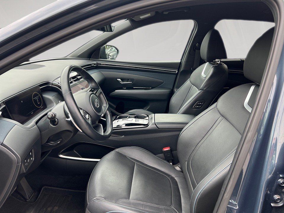 Fahrzeugabbildung Hyundai TUCSON PHEV 1.6 T-GDi 265PS 6-AT 4WD PRIME-Paket