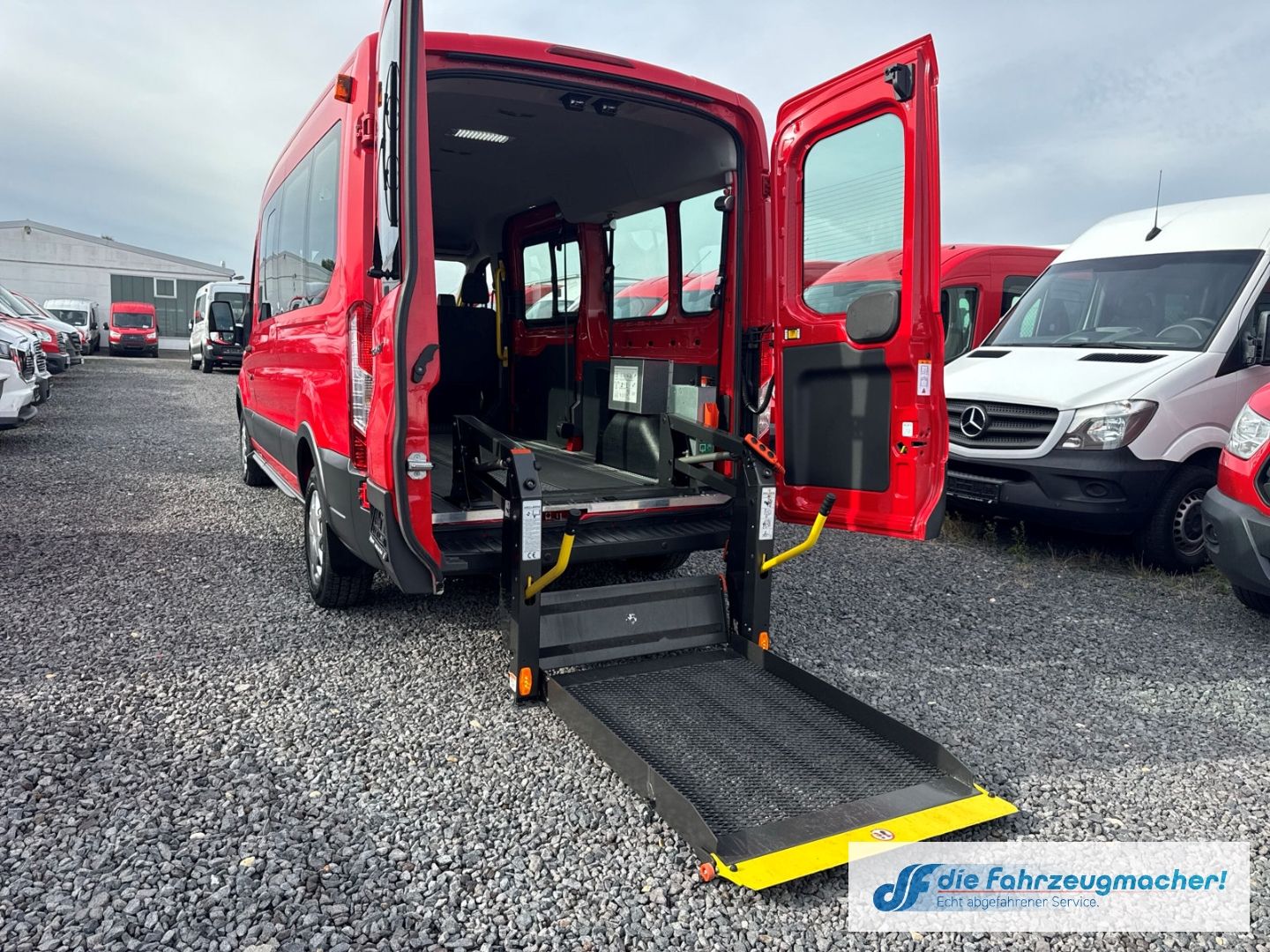 Fahrzeugabbildung Ford Transit Kombi 350 L3 Trend 2.2 TDCi DPF *7060 *K
