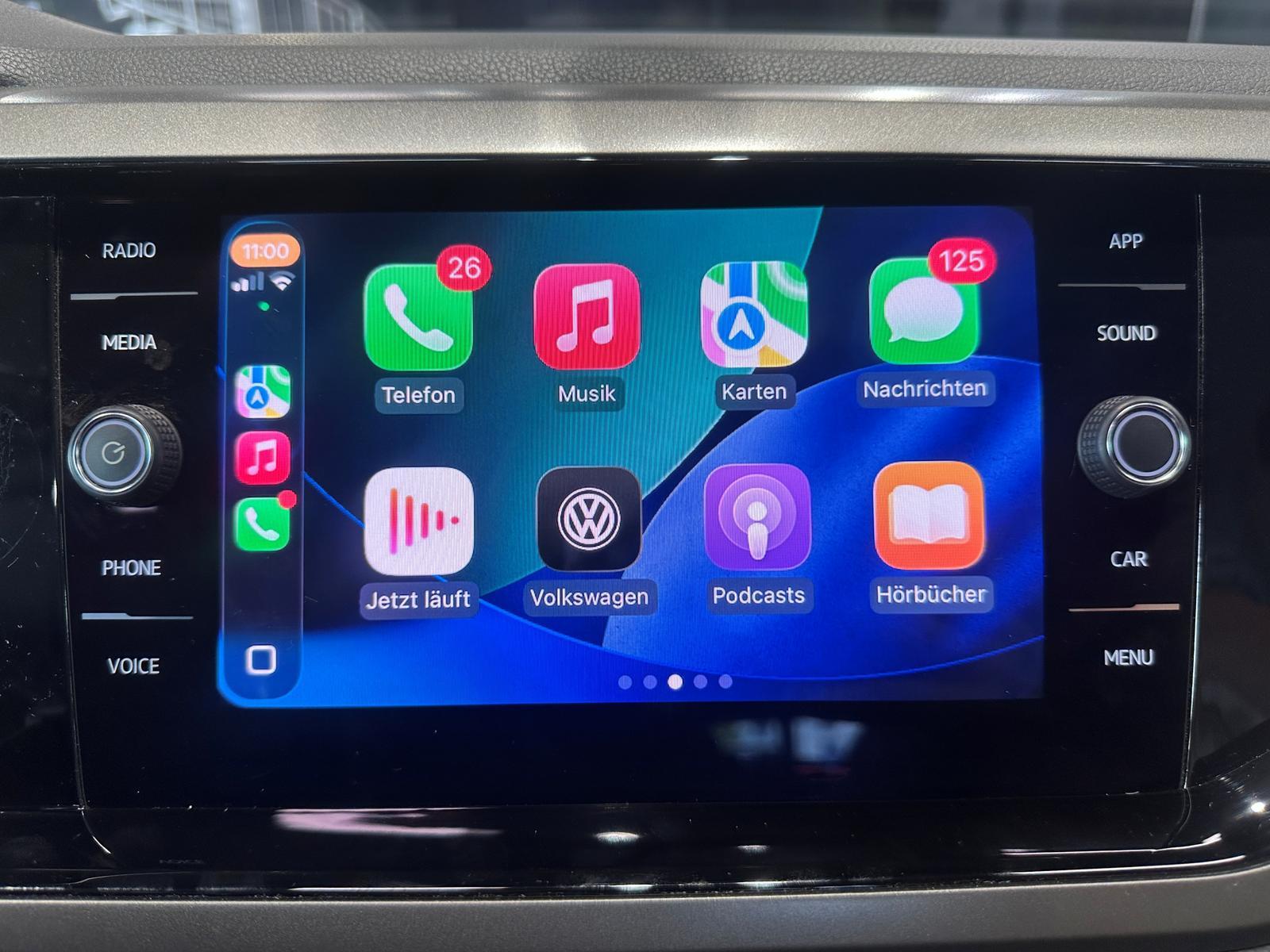 Volkswagen POLO COMFORTLINE KEYLESS TEMPOMAT PDC KAMERA NAV