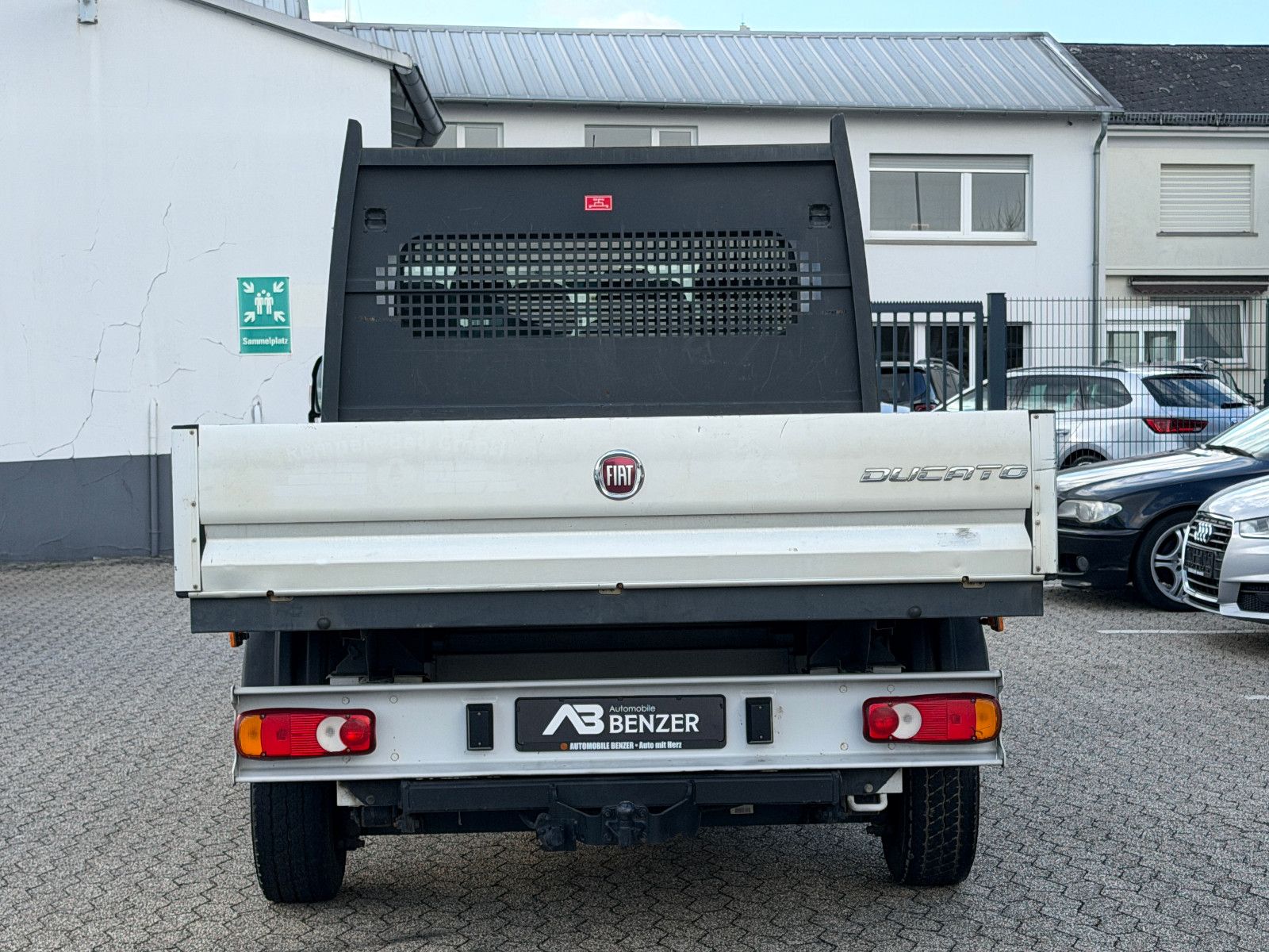 Fahrzeugabbildung Fiat Ducato Pritsche/7-SITZ Doppelk. 35 140 L4 Pritsc