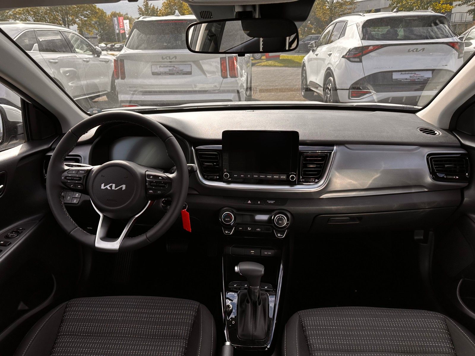 Fahrzeugabbildung Kia Stonic  1.0T 100 PS DCT VISION Navi Sitzhzg.