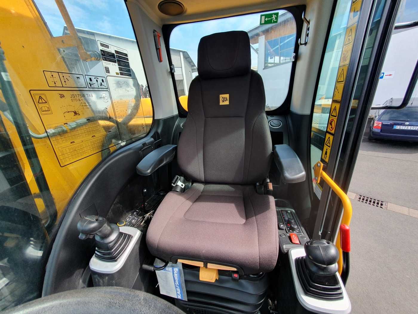 Fahrzeugabbildung JCB JS 175 W / 2024 / nur 622h! / 1x Tieflöffel